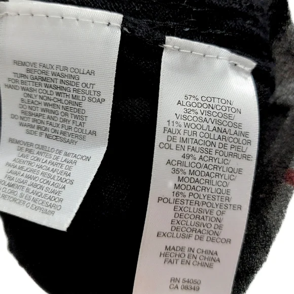 Jones New York Petite Black Fur Collar Wool Blend Sequins Cardigan Sz PM NWT - Picture 9 of 9